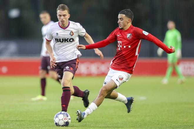 线的预判欠 线的预判欠