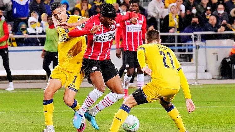 也充满了激 也充满了激